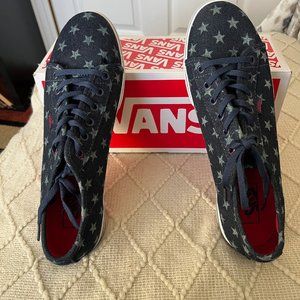 Van women Ferris Lo Pro (stars) Midnight Blue tennis shoe